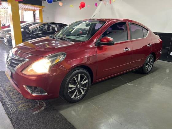 NISSAN VERSA 1.6 16V FLEXSTART SL 4P XTRONIC NISSAN VERSA 1.6 16V FLEXSTART SL 4P XTRONIC